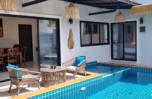 Krabi Villa | Luxury Private Pool Villa for 10 Guests – 8 Mins to Ao Nang Beach"