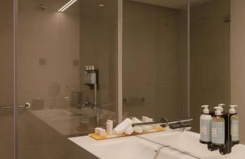 Sao Jorge de Arroios Hotel | Luxury Stay | Near Alameda de Santo António dos Capuchos | 1 Unit