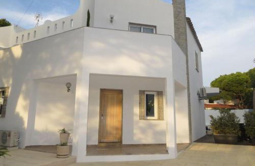 Quarteira Villa | Luxury Villa with Private pool walking distance to beach and Marina