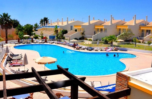 Albufeira House | magnificent resort villa near the beaches