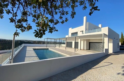 Canal House | Magnificent vacation home in the Algarve - fully renovated - sea view