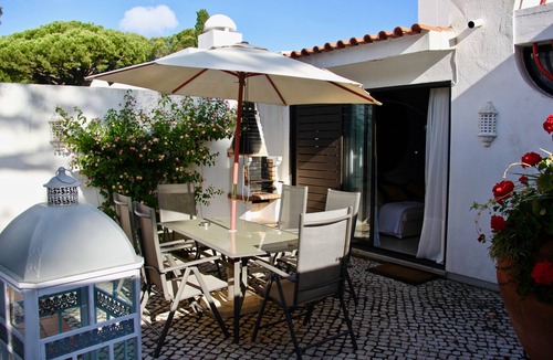 Vilamoura Villa | Modern & cosy luxury house along golf course, pool view, 2 terraces & free Wi-Fi
