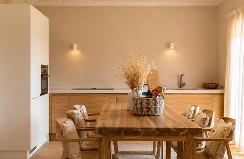 Caramujeira Apartment | Modern Family Apartment | Pool | Walk to Marinha Beach