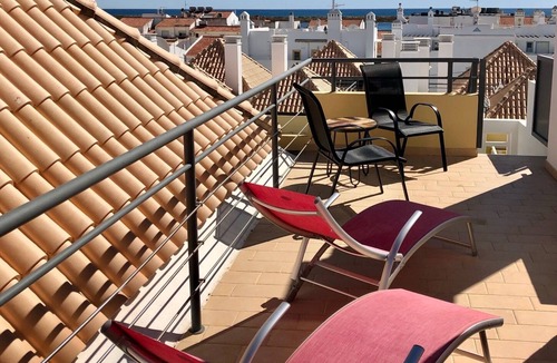 Cabanas Apartment | Modern penthouse by the sea with free WiFi