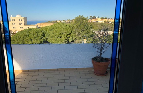 Vale de Centianes Apartment | Modern, quietly located vacation apartment with sea view + close to the beach, fully air-conditioned