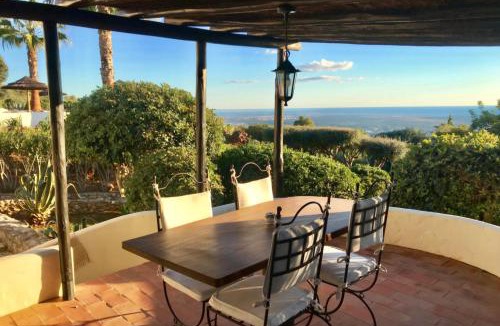 Goldra Villa | Monte Borboleta - Villas, Apartments