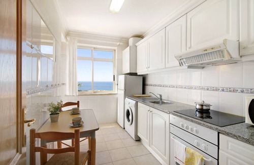 Armacao de Pera Apartment | Nau Bérrio 3ºD Apartment – Sea View, Pool, Air Conditioning, Wi-Fi