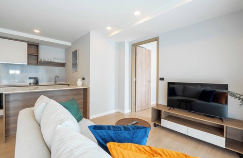 Cherngtalay Apartment | New Coastal 2BR Best Location Boat Avenue-Bangtao I Bella Space