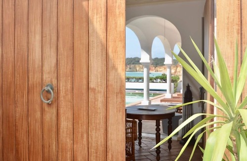 Portimao Villa | NEW - Unique - Romantic holiday villa directly on the sea - with beach access