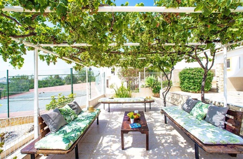 Albufeira House | Nice apartment in villa for 4 guests with A/C, pool, WIFI, TV and patio