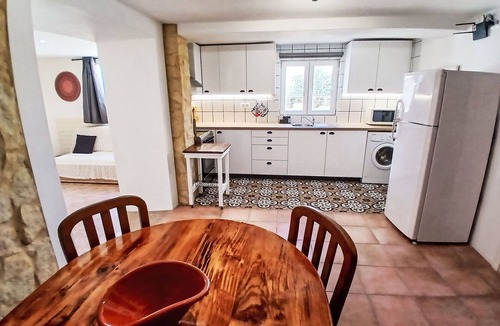 Mem Moniz House | Nice apartment in villa for 4 people with pool, A/C, WIFI, TV, terrace and panoramic view