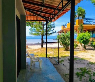 Thong Sala Hostel | Nicha Resort Koh Phangan