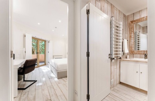 Lagos Hotel | Ocean View Room Ideal for Couples Seeking Romance in Algarve’s Tranquility