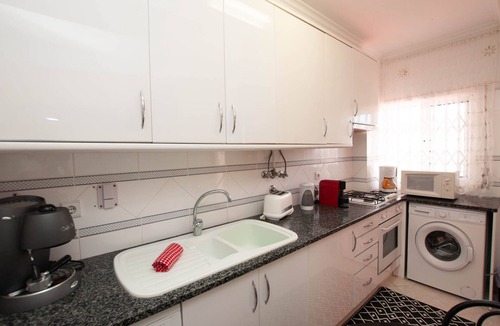 Correeira Apartment | Ondas Verdes - Central, Pool & Tenis Court