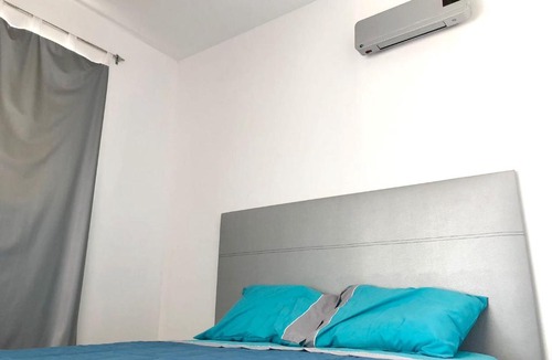 Silves House | One bedroom bungalow with shared pool enclosed garden and wifi at Silves
