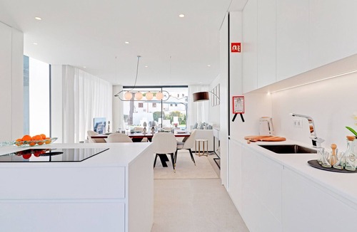 Quarteira Villa | ONE SIX VILLA VILAMOURA