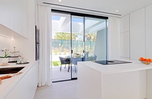 Quarteira Villa | ONE SIX VILLA VILAMOURA