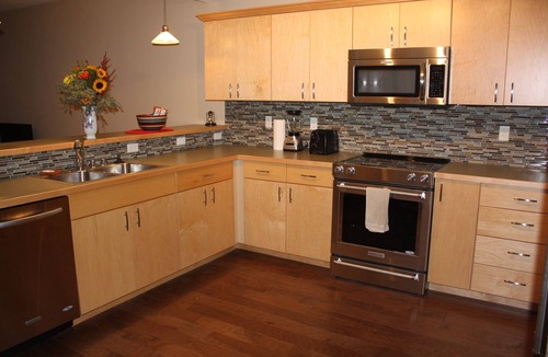 Ocean Shores Condo | Oyhut Bay *Spacious 2BR/2BA+ Den*Free WiFi*Big Kitchen*Gas Fireplace
