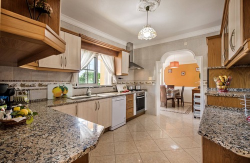 Silves Villa | Peaceful Algarve Villa with Private Pool, Spacious Garden & BBQ Area