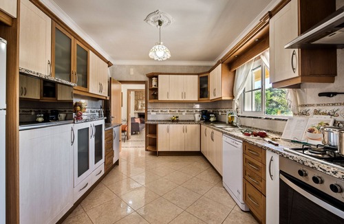 Silves Villa | Peaceful Algarve Villa with Private Pool, Spacious Garden & BBQ Area