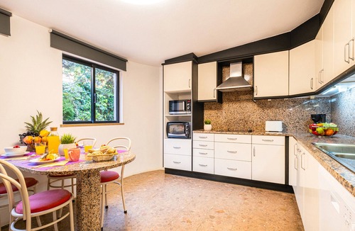 Montechoro Villa | Peaceful villa with pool & BBQ