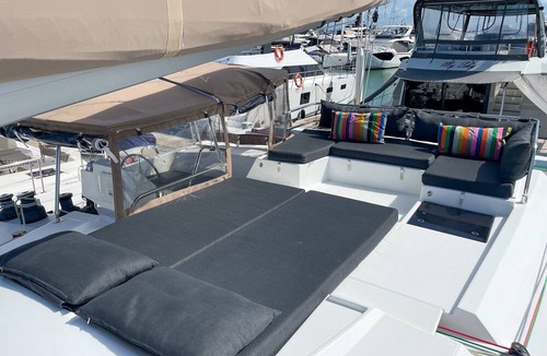 Pa Klok Boat Rental | Phuket Sun and Beach Sailing Extravaganza