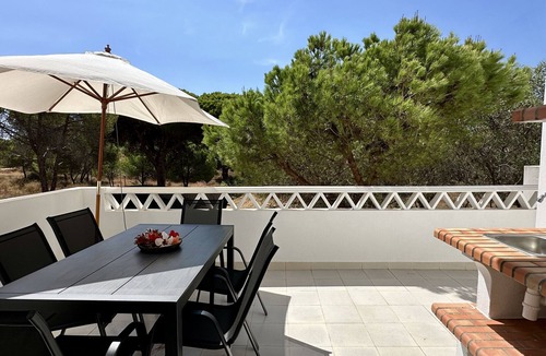 Alfa-Mar Ski Chalet | Pine Cliffs by Check-in Portugal