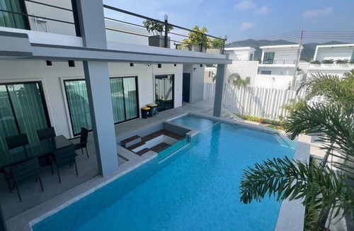Bo Fai Villa | POOL VILLA CREAM DARIN FOR 17 PERSONS ครีมดารินพูลวิลล่า วิลล่า 5 ห้องนอน