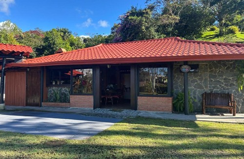 Santa Cruz de Turrialba House | Posada de Leda y Jose, Casa de campo en la zona de Santa Cruz de Turrialba