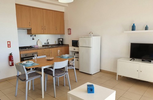 Cavacos Apartment | Praiamar 3H- Sea Front, Cozy, Private Parking