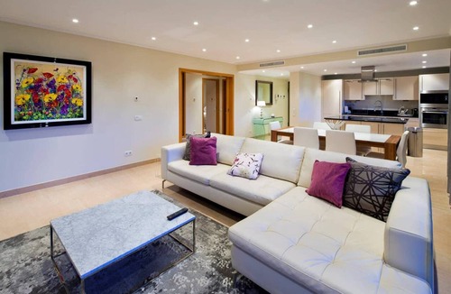 Ferragudo Apartment | Premier nº 35 - Modern Two Bedroom Apartment with Sea Views