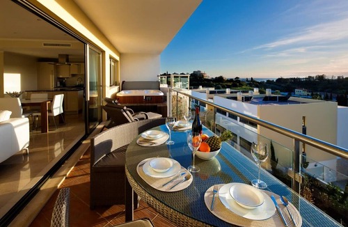 Ferragudo Apartment | Premier nº 35 - Modern Two Bedroom Apartment with Sea Views