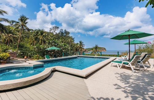 Ko Pha-ngan Villa | Prime beachfront. Direct access to secluded beach. Swimming Pool with ocean view