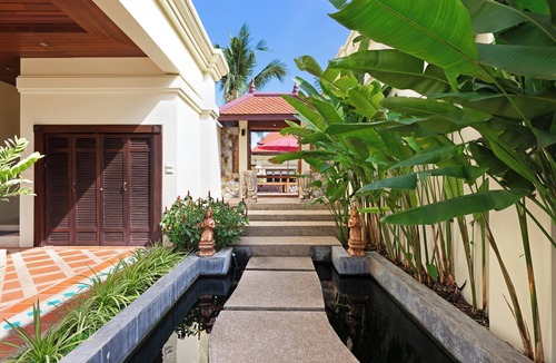 Nai Harn Villa | Private 6BR Tropical Estate near Nai Harn Beach