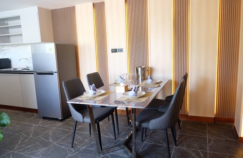 Patong Apartment | Private Jacuzzi Pool Suite near walking street