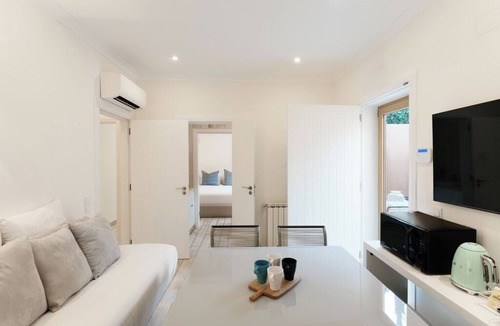 Lagos Hotel | Quiet Suite for Peace Seekers Between Two Charming Algarve Beach Locations