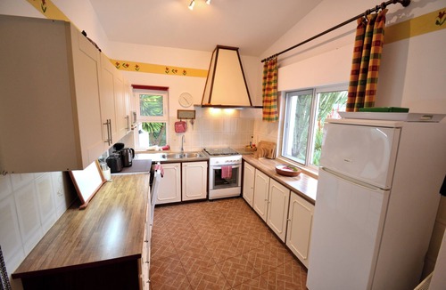 Moncarapacho e Fuseta House | Quiet villa with large garden, pool and fantastic views