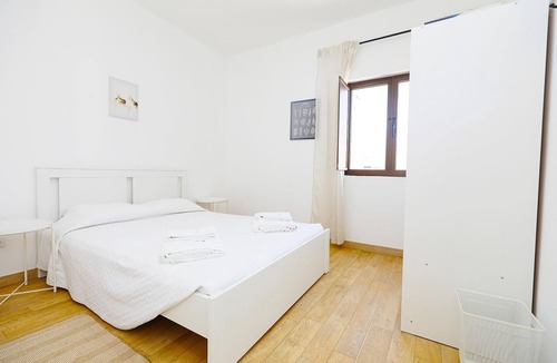 Alfarrobeira House | R - Bedroom 8 in Casa do Moinho Guesthouse