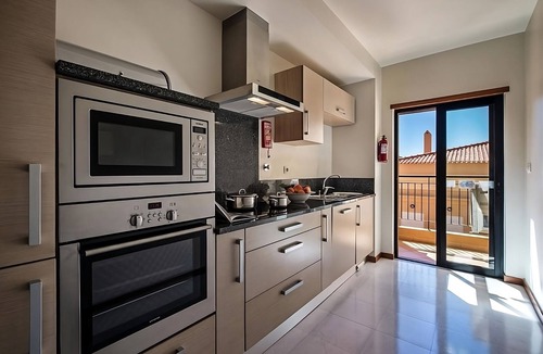 Praia da Luz Hotel | Rare Find! Comfortable 1BR Unit Close to Luz Beach! Full Kitchen, Swimming Pools