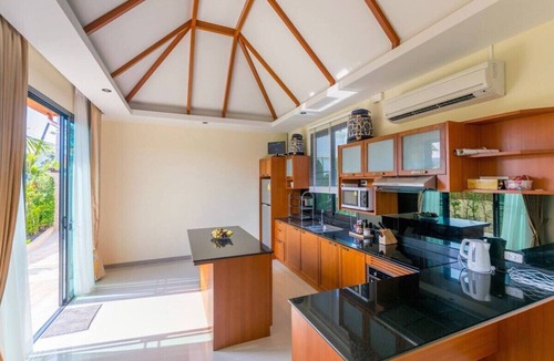 Rawai Villa | Rawai VIP | Naiharn Beach | 3-bedroom Pool Villa