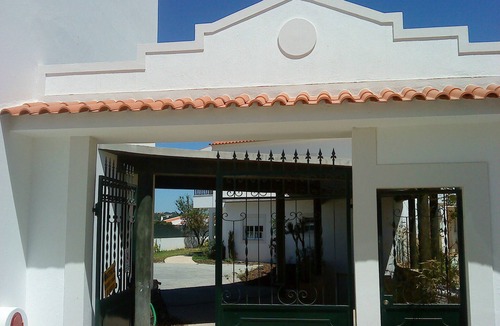 Vale de Carro Condo | RC - Pata Residence! Fantastic apartment, 5 min. Falésia beach and center!B