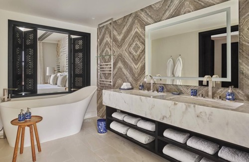 Tor Hotel | Refined Suite at Viceroy Ombria Algarve | Your Ideal Algarve Retreat Awaits