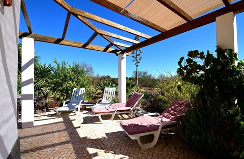 Olhao Apartment | Relax in a quiet, well-equipped apartment on a natural plot (2013).