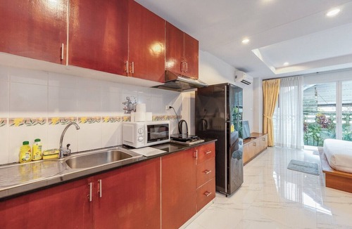 Nai Harn Apartment | Relaxing 1BR Close to Beach & Lake- relife C200
