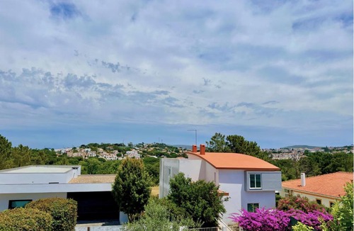 Fonte de Sesimbra Villa | Retiro D'Alma - Beautiful Villa with Garden & BBQ Near Sesimbra Beach
