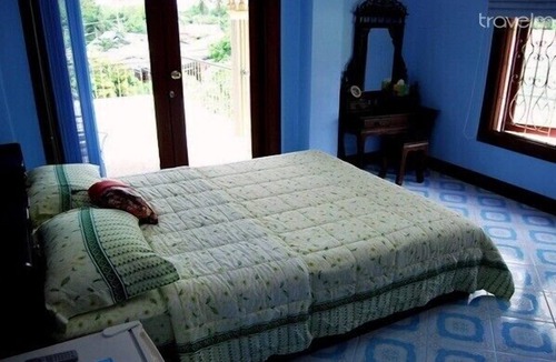 Rawai House | Room 5, perfect for couples for a cozy getaway.