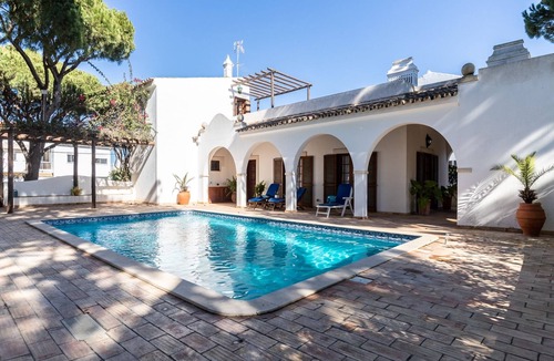 Faro Apartment | Ross Orange Apartment, Pool, Wifi