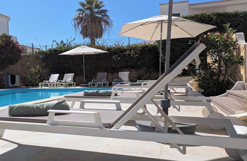 Olhos D'Agua Villa | Ruime Villa van 280m2 met Zwembad in Olhos D'agua
