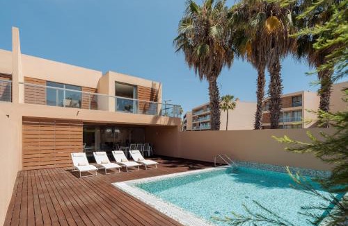 Salgados Villa | Salgados Premium Beach Villa by DA'Home