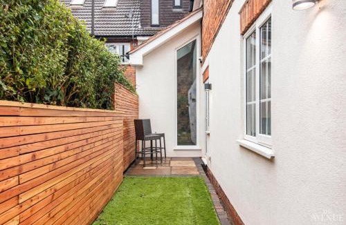 Sutton Coldfield House | Salubrious Area, 1 double bedroom, NEC, BELFRY, BIRMINGHAM, RESORTS WORLD, DAYTON MANOR,